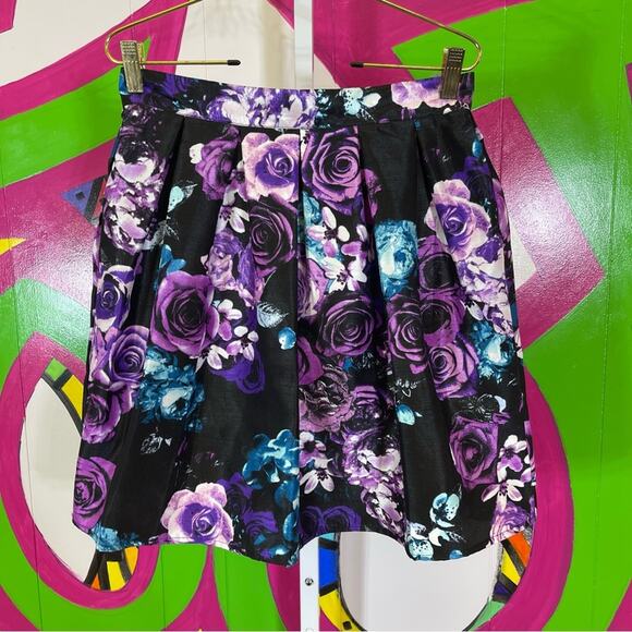 Emerald Sundae, Floral Lined Mini Skirt. Size 9. In excellent condition! - Picture 1 of 6